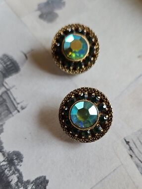 Green And AB Rhinestone Gold-Tone Clip-On Earrings Circles Vintage